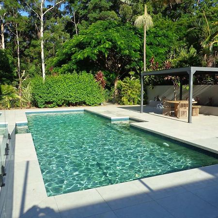 Noosa Buoys Hotel Tinbeerwah Exterior foto